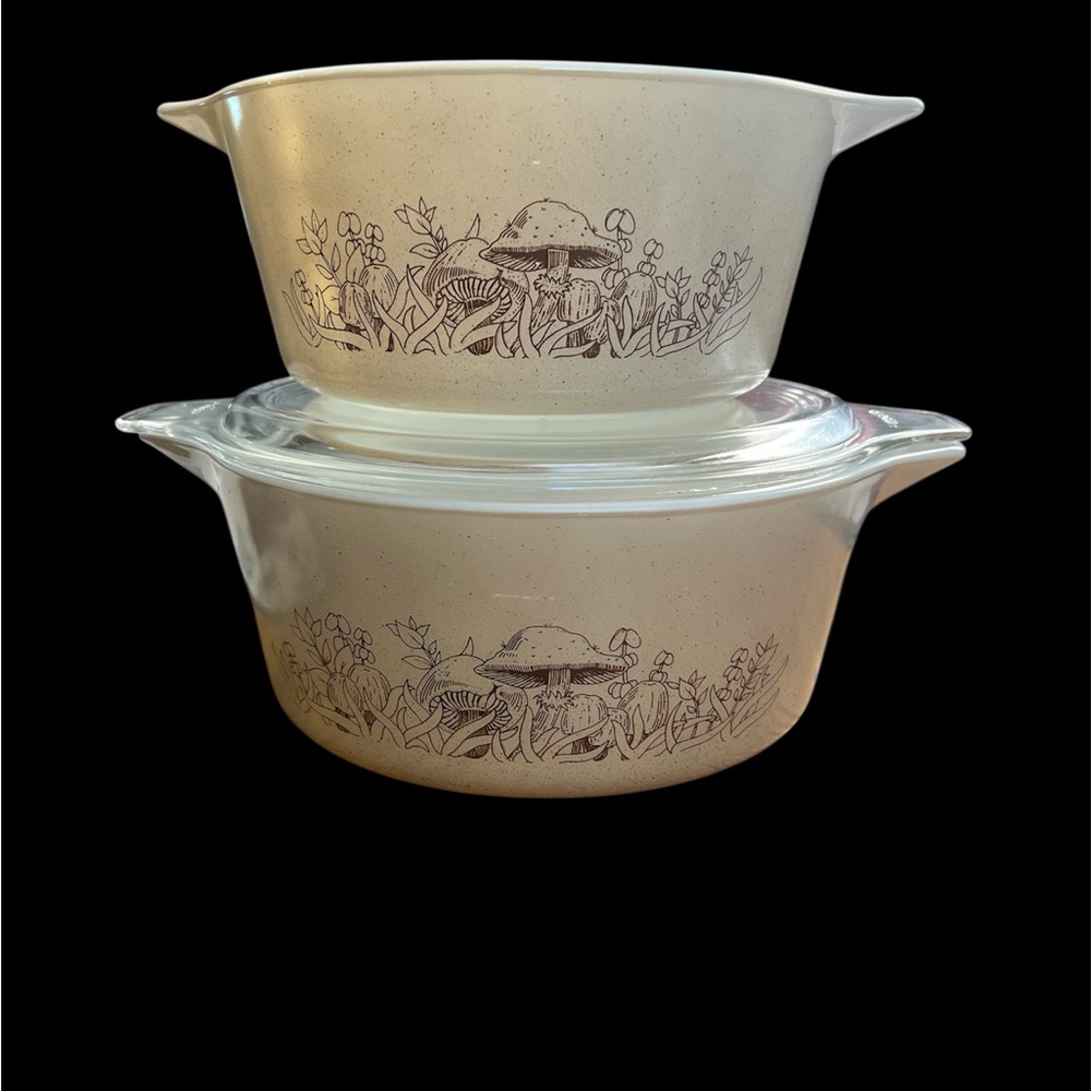Pyrex Forest Fancies Cream Glass Casserole Dish Set with Mushroom Design